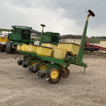 Main image John Deere 7000